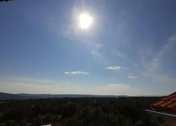 Kuca - Krcina * Cres